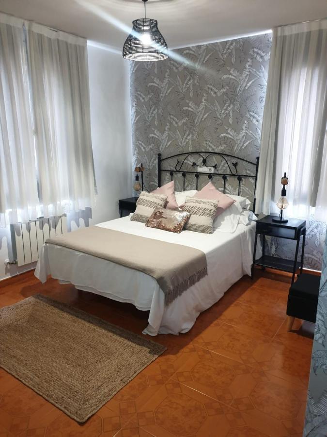 El Bodegon De Luis Hotel Hinojedo Buitenkant foto